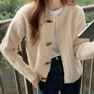 Amaya - Elegant retro knitted cardigan for timeless style