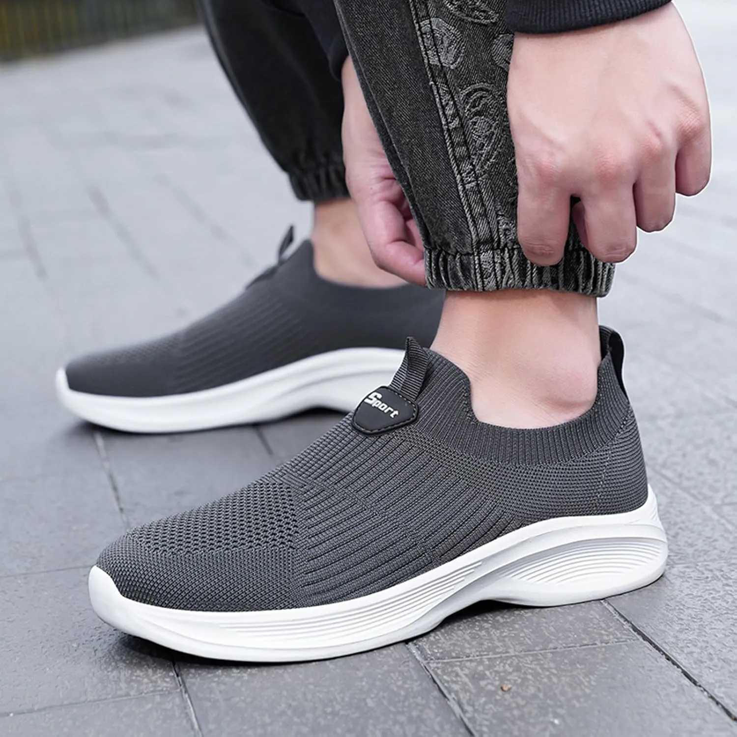 Womens Slip on Sneakers Womens Walking Shoes Non Slip Gym Workout Shoes Casual Breathable Mesh Shoes for Women